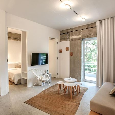 Convent-Βand Αpartment Apartment กาลัมปากา ภายนอก รูปภาพ