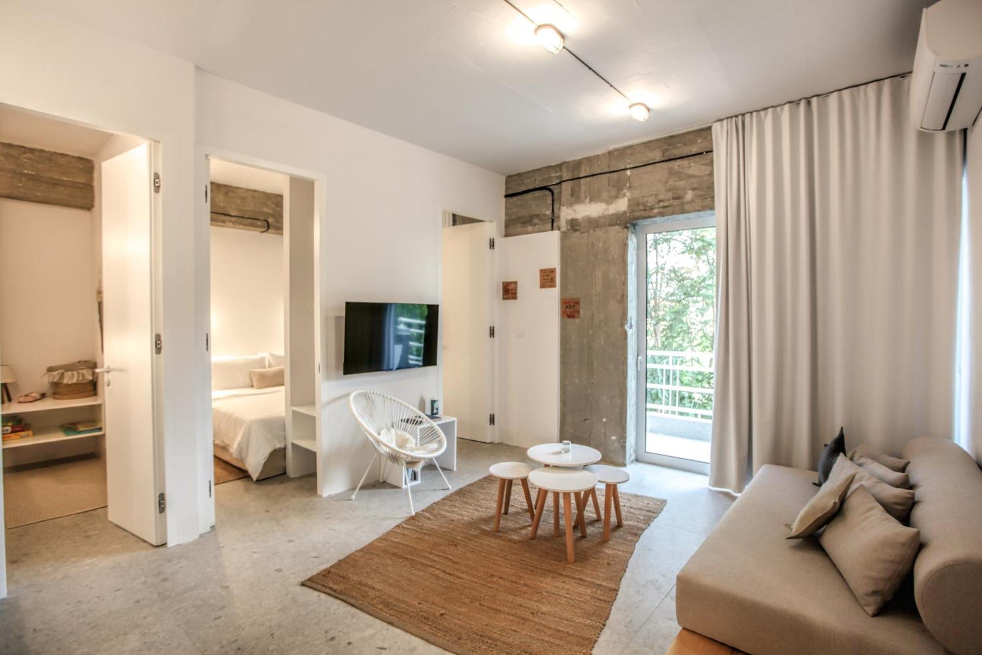 Convent-Βand Αpartment Apartment กาลัมปากา ภายนอก รูปภาพ
