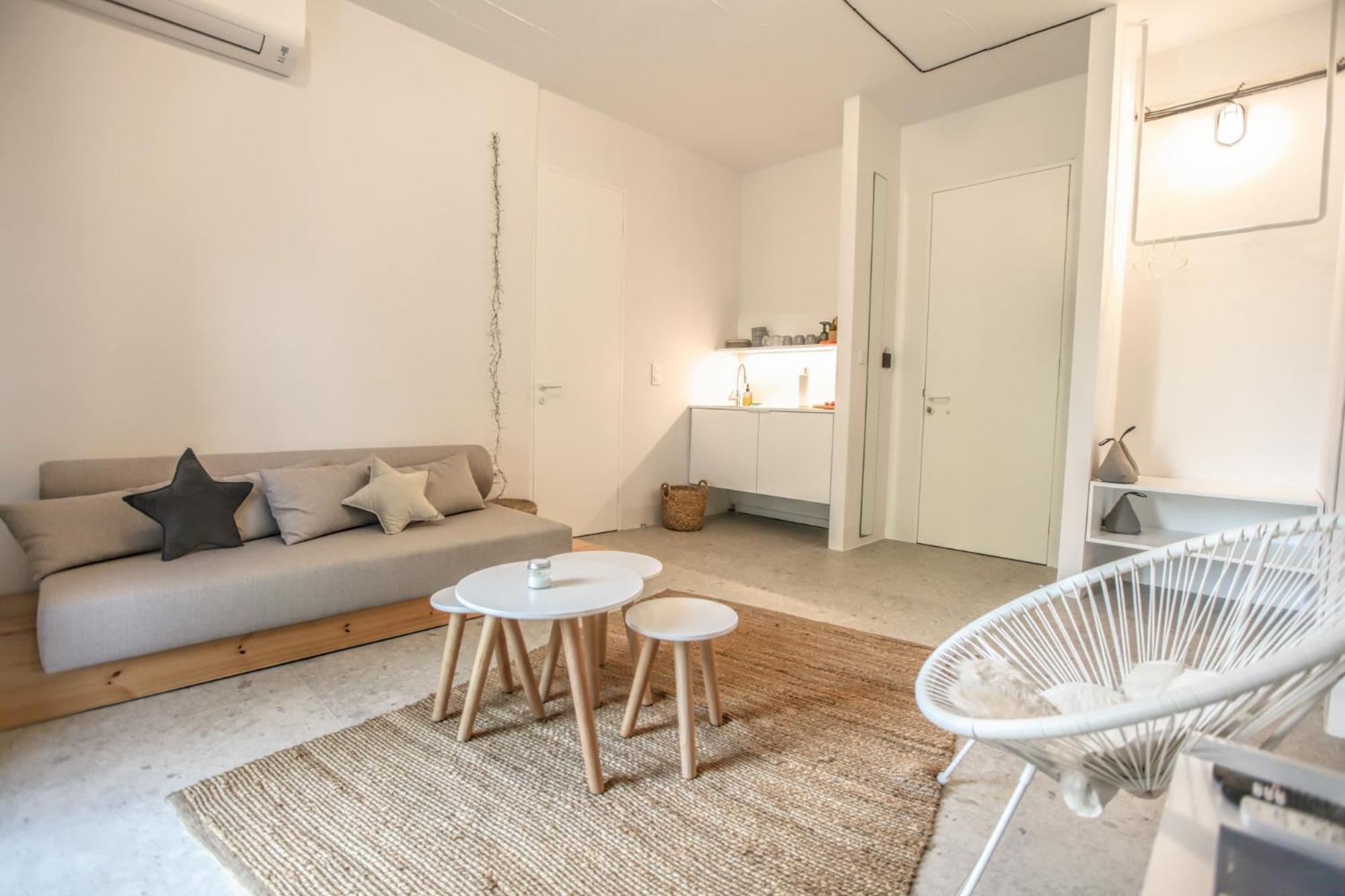 Convent-Βand Αpartment Apartment กาลัมปากา ภายนอก รูปภาพ